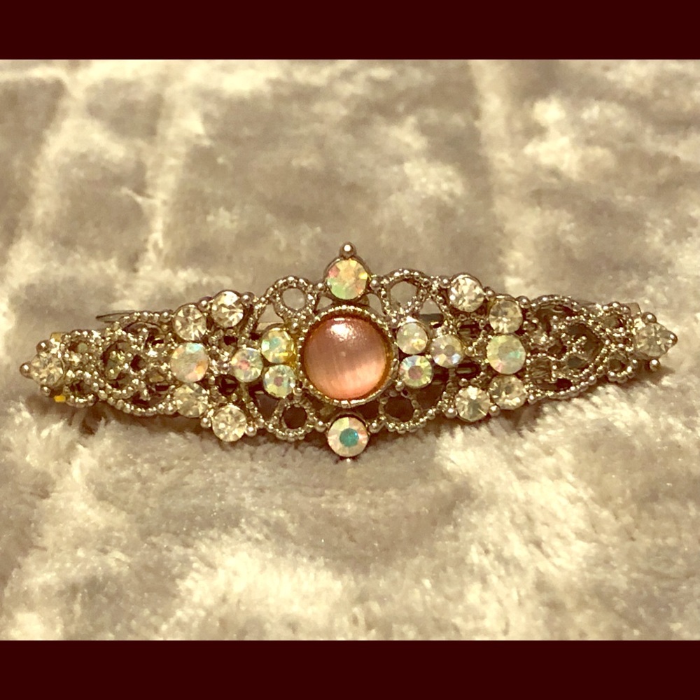 ♥️ Pink and White Gem Beaded Hair Clip, Pretty!
